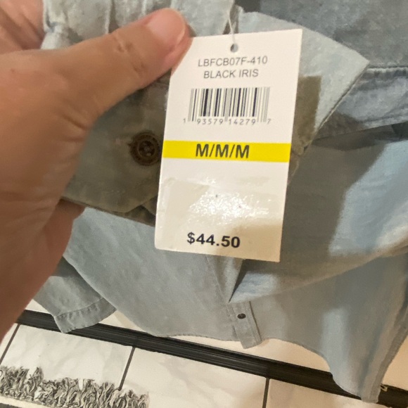 Lucky Brand Boys Long Sleeve Button Down Light Wash Denim Shirt - M - Picture 3 of 8